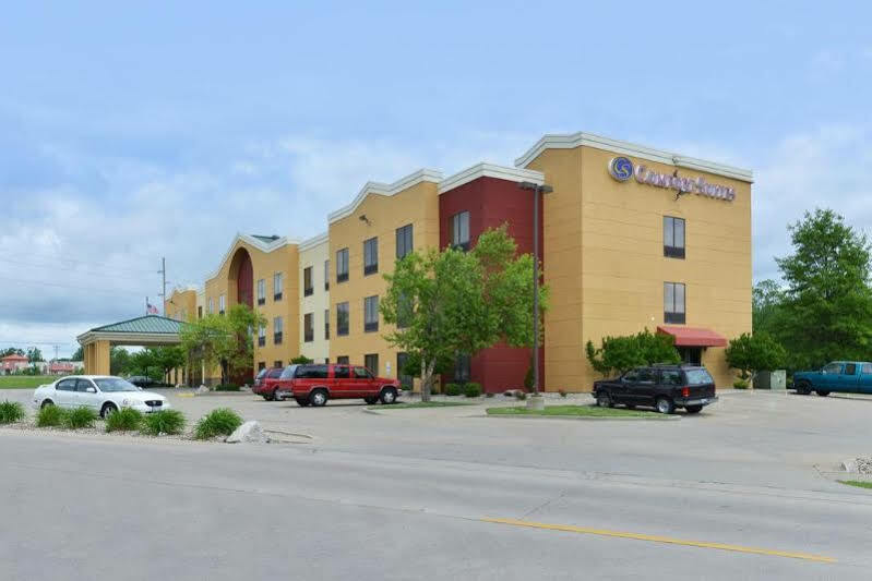 Comfort Suites Near Route 66 Спрингфийлд Екстериор снимка